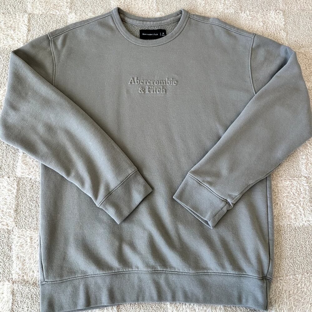 Men’s Abercrombie crewneck Sweatshirt Size Medium